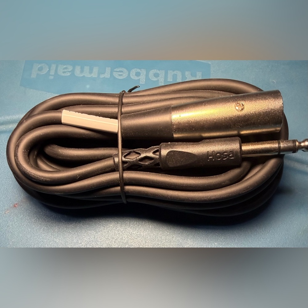 Hosa Edge PXM-110 1/4 inch TS Male to XLR 3 Male Unbalanced Interconnect Cable